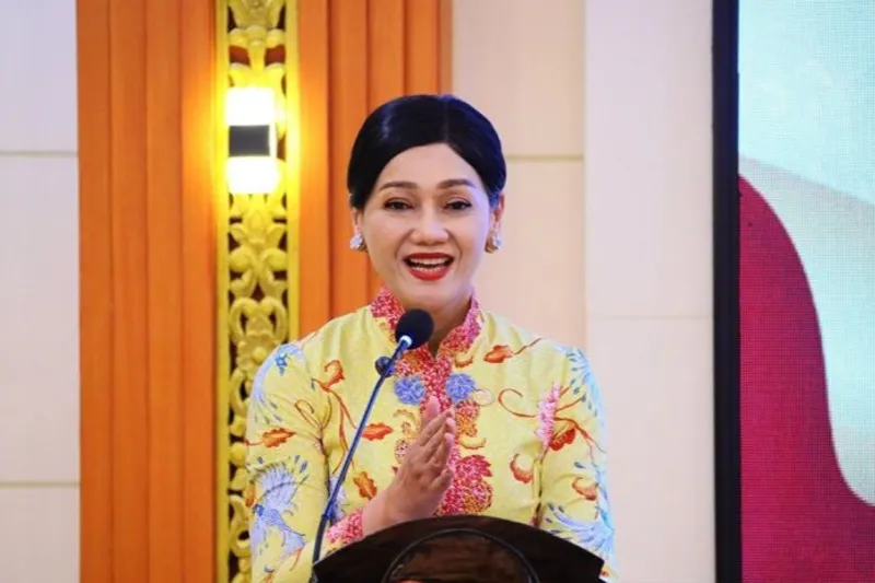 Kepala Eksekutif Pelindungan Konsumen OJK Friderica Widyasari Dewi