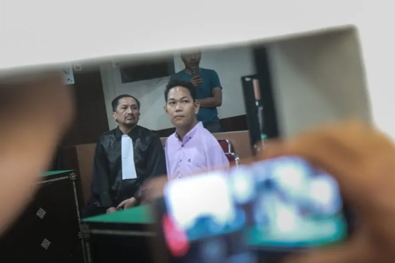 Terdakwa penyandang tunadaksa I Wayan Agus Suartama alias Agus Buntung