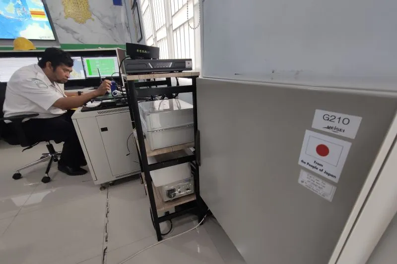 Petugas Stasiun Geofisika (Stageo) Kelas III Mata'Ie Kabupaten Aceh Besar