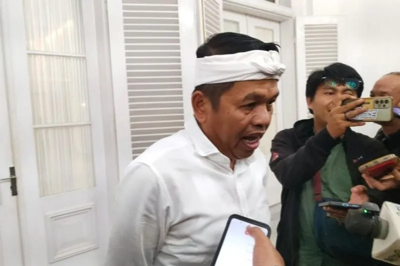 Gubernur Jawa Barat Dedi Mulyadi