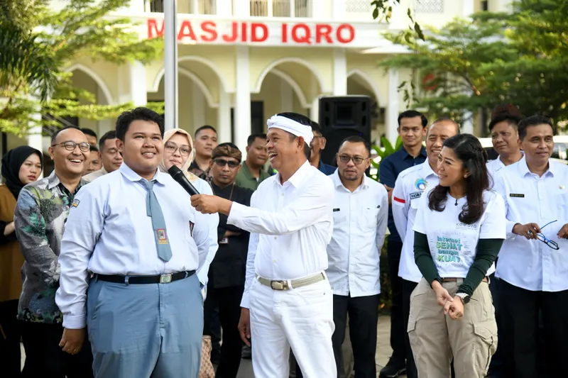 Gubernur Jawa Barat Dedi Mulyadi