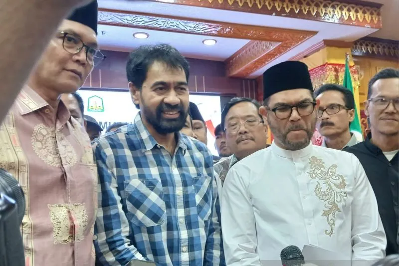 Gubernur Aceh, Muzakir Manaf atau Mualem