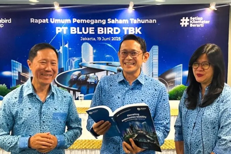 Direktur Utama PT Blue Bird Tbk Adrianto Djokosoetono