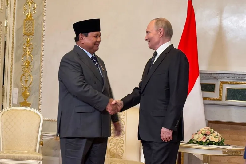 antarafoto-pertemuan-bilateral-presiden-prabowo-dengan-presiden-putin-1750338759