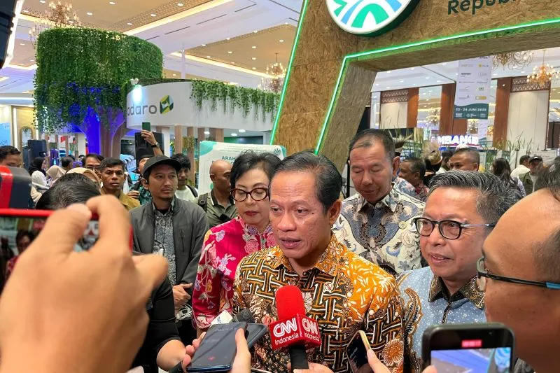 Menteri LH/BPLH Hanif Faisol Nurofiq