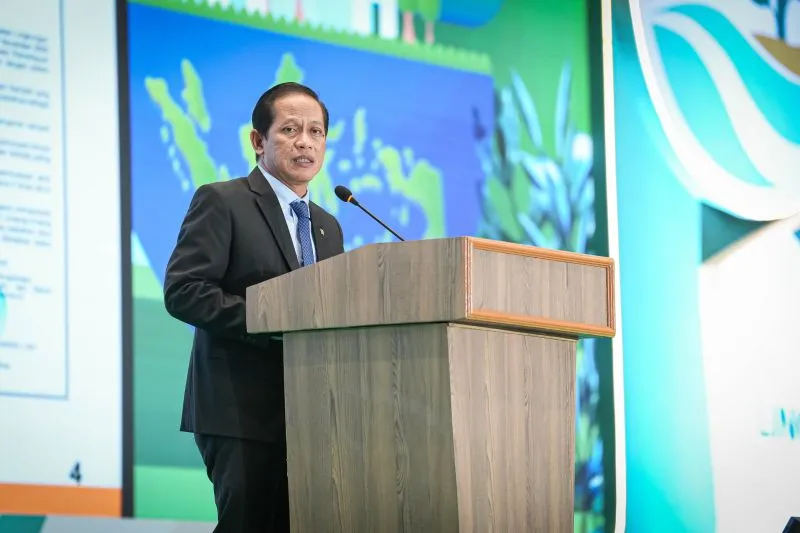 Menteri LH Hanif Faisol Nurofiq