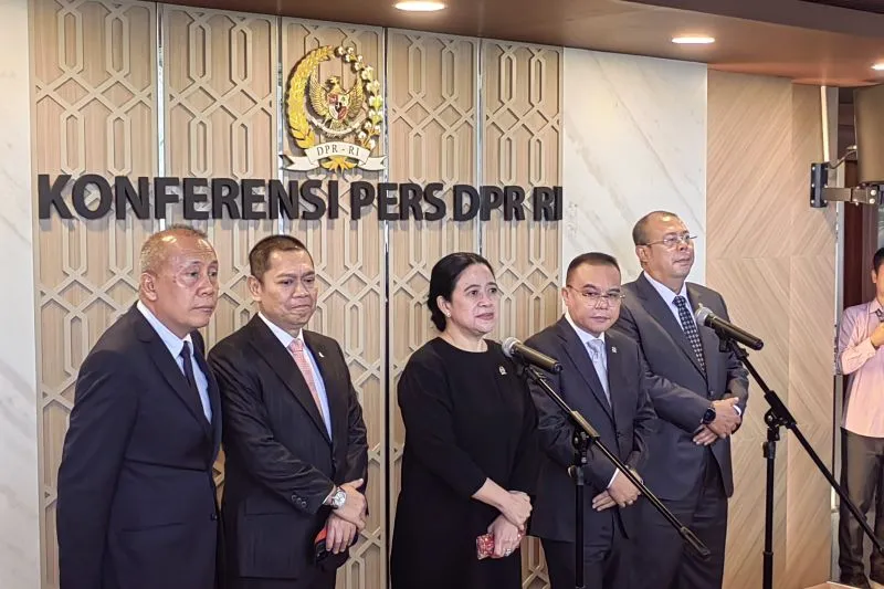 Ketua DPR RI Puan Maharani dan pimpinan dpr