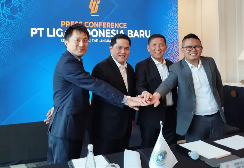 M Competision & Operation Takoyuki Oya, Ketum PSSI Erick Tohir, Direktur Utama Ferry Paulus