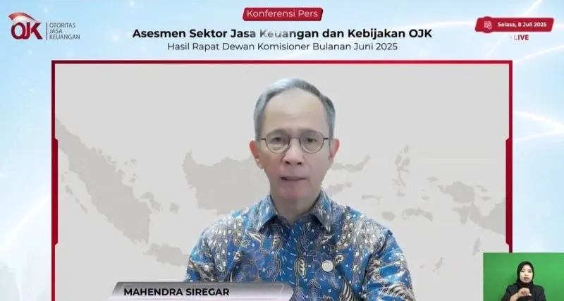 Ketua Dewan Komisioner OJK Mahendra Siregar