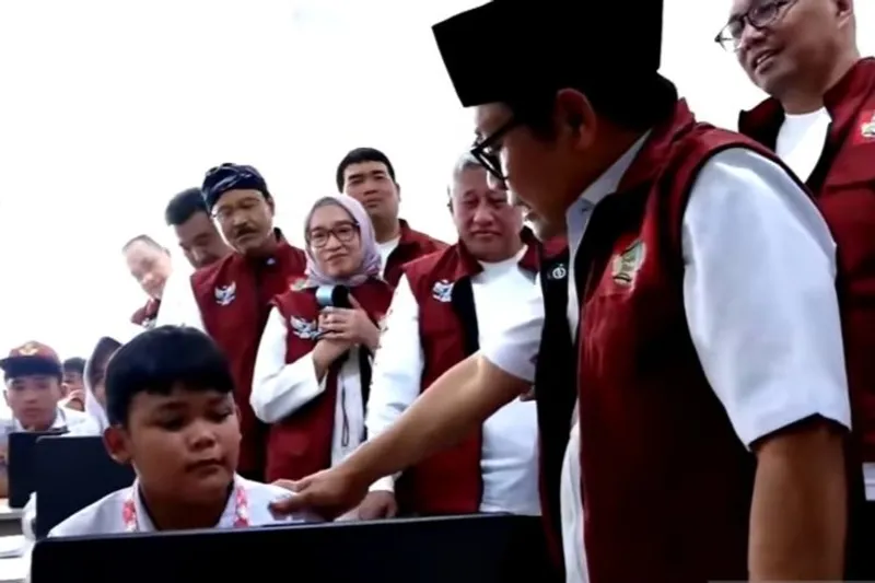 Menteri Koordinator Bidang Pemberdayaan Masyarakat (Menko PM) Abdul Muhaimin Iskandar 