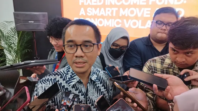 Head of Research and Chief Economist Mirae Asset Sekuritas, Rully Arya Wisnubroto