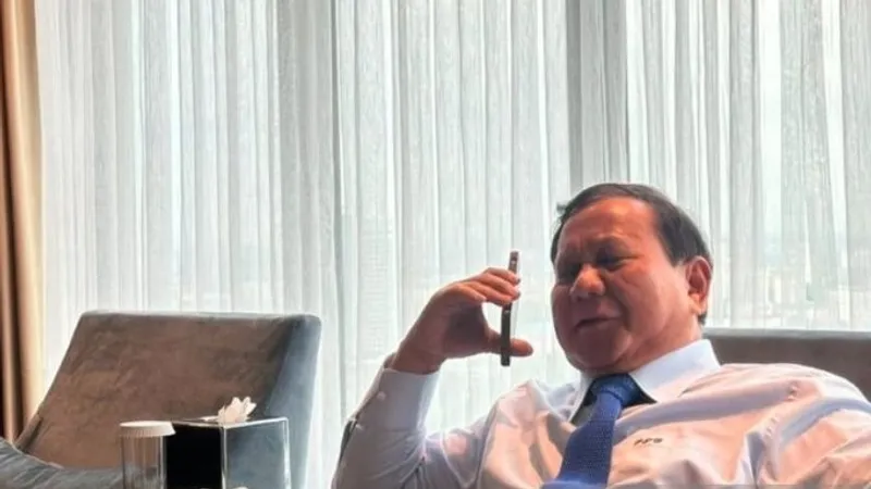 Presiden Prabowo Subianto berbicara melalui sambungan telepon dengan Presiden AS Donald Trump