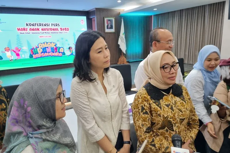 Menteri Pemberdayaan Perempuan dan Perlindungan Anak Arifah Fauzi 