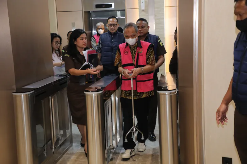 Kejagung tetapkan delapan orang tersangka kredit sritex