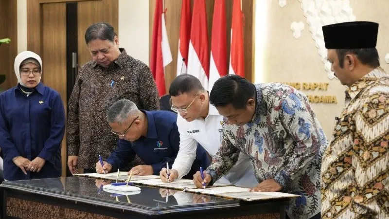 Pemerintah menandatangani nota kesepahaman antara Dewan Nasional KEK