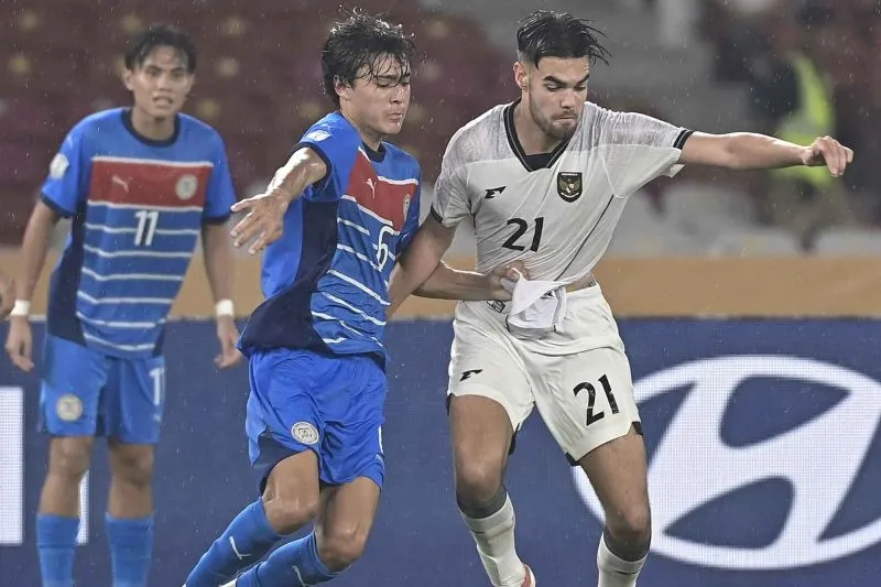 Pesepak bola Timnas U-23 Indonesia Jens Raven 