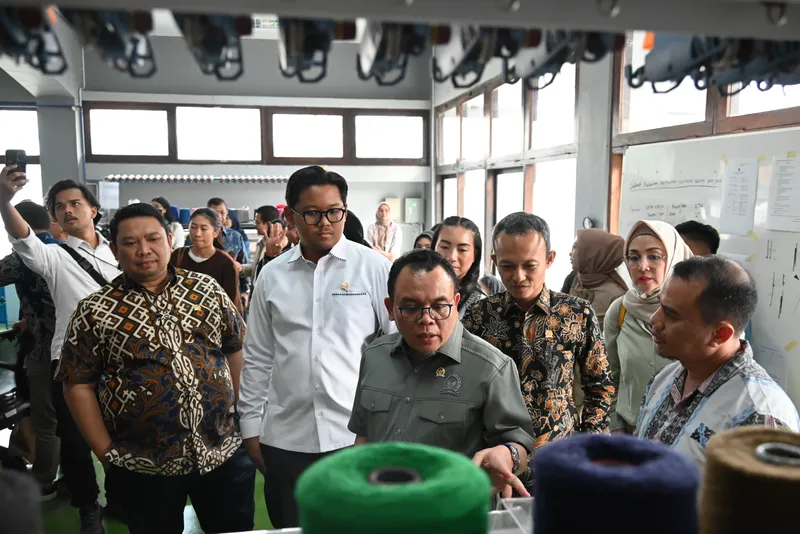 Ketua Komisi VII DPR RI Saleh Partaonan Daulay