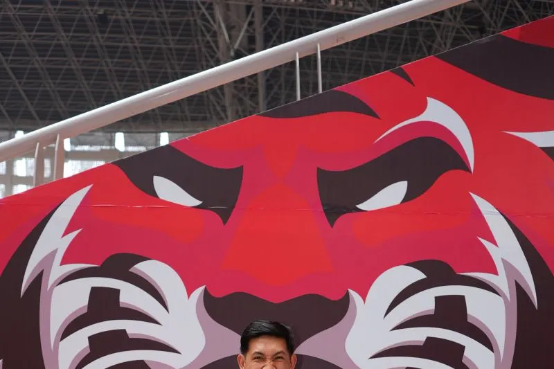 Pemain baru Persija Jakarta Eksel Runtukahu