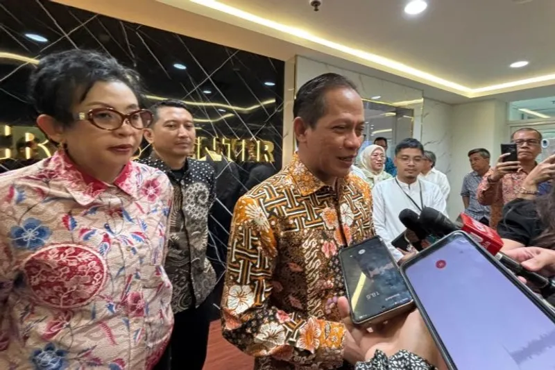 Menteri LH/Kepala BPLH Hanif Faisol Nurofiq 