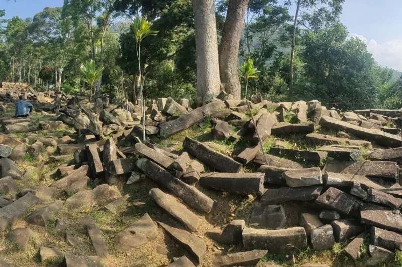 Situs Megalitikum Gunung Padang di Kecamatan Campaka, Kabupaten Cianjur