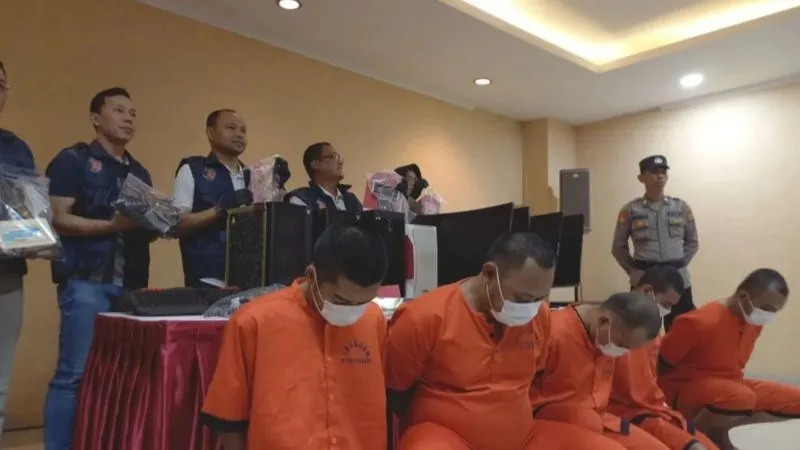 Para tersangka kasus judi online yang tertangkap di Bantul DIY