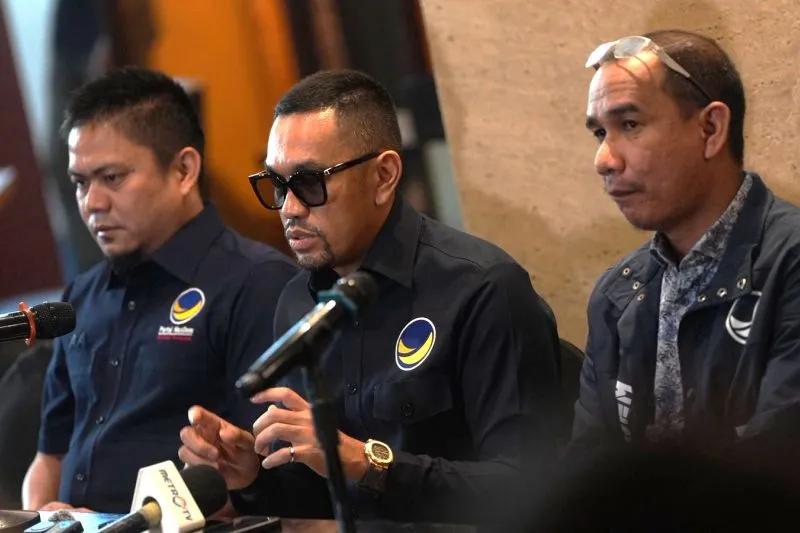 Bupati Kolaka Timur Abdul Azis 