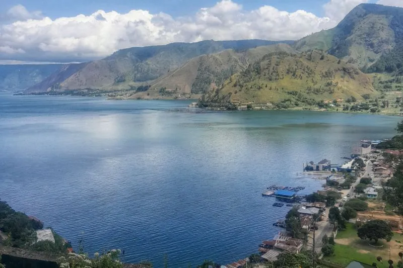 Panorama Danau Toba dari daerah Tongging 