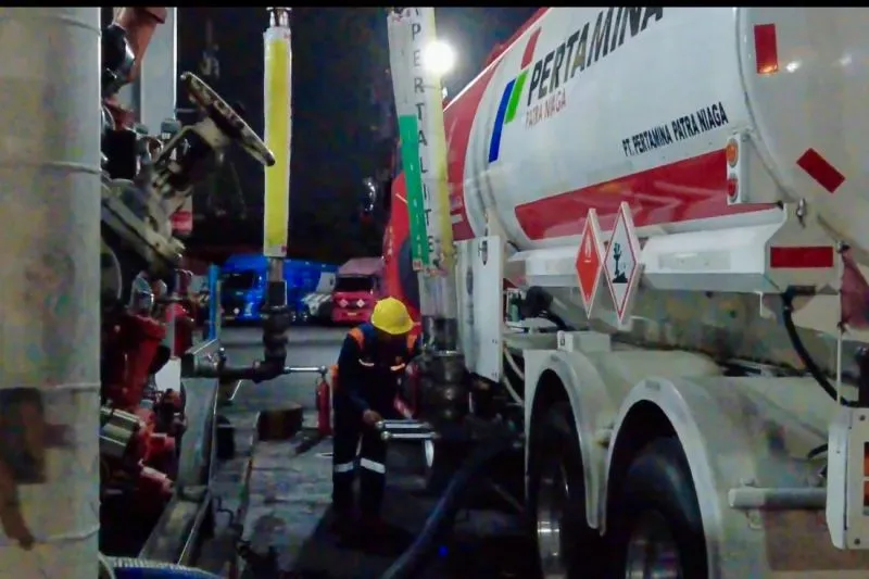 Suplai BBM oleh PT Pertamina Patra Niaga