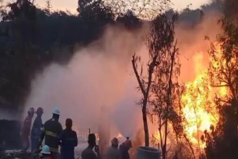 Sumur rakyat di Desa Gandu, Bogorejo Blora, Jawa Tengah, terbakar