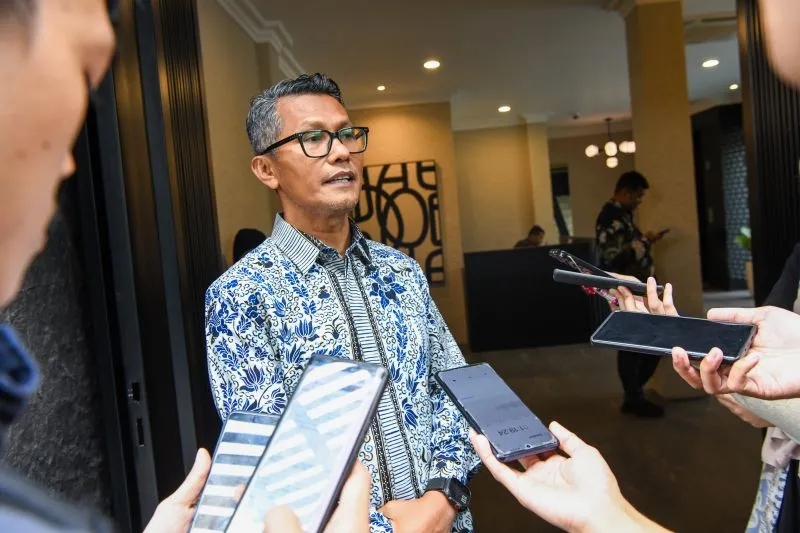 Juru Bicara Kementerian Perindustrian, Febri Hendri Antoni Arif