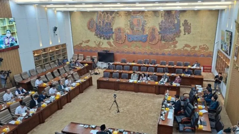 Rapat dengar pendapat PT KAI bersama Komisi VI DPR RI