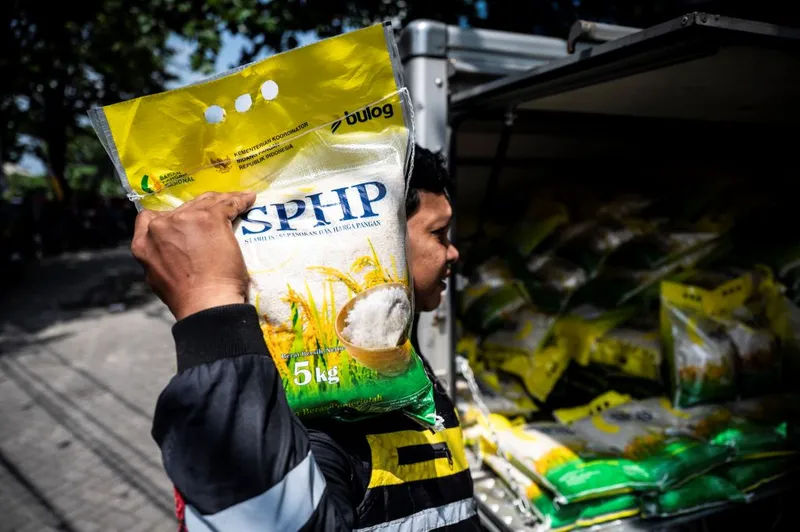 antarafoto-realisasi-distribusi-beras-sphp-1755939806-1