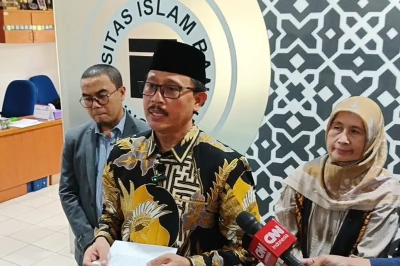 Rektor Unisba Harits Nu’man 