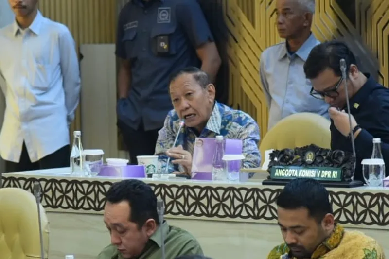 Anggota Komisi V DPRI Hamka Kady