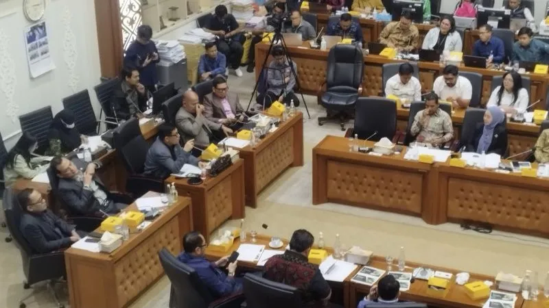 Badan Legislasi DPR RI menggelar rapat evaluasi Prolegnas 2025