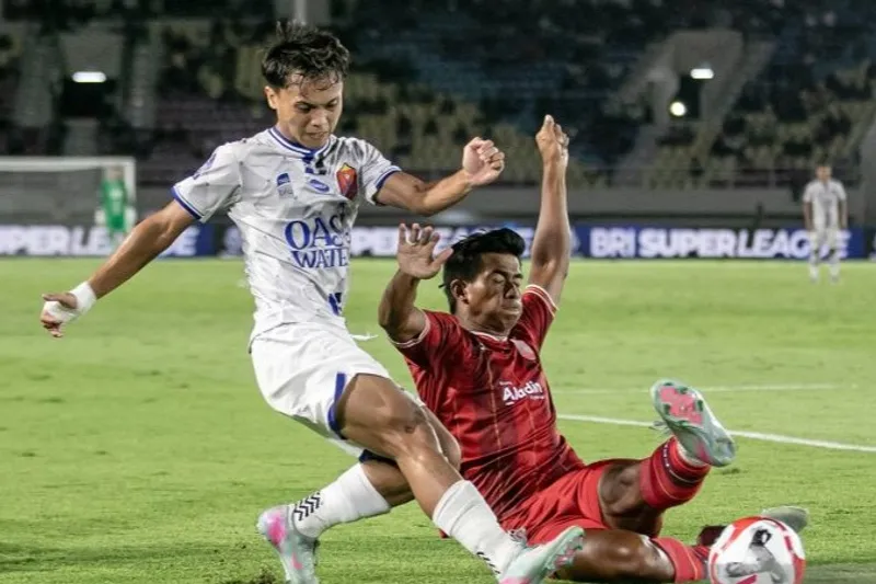 Pesepak bola Persijap Jepara Rendi Saepul