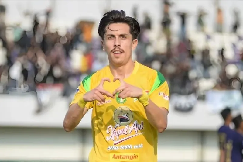 Pesepak bola Persebaya Surabaya Francisco Israel Rivera Davalos 