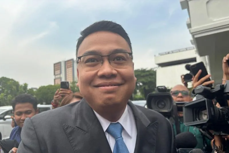 Wakil Menteri Komunikasi dan Digital (Wamenkomdigi) Angga Raka Prabowo 