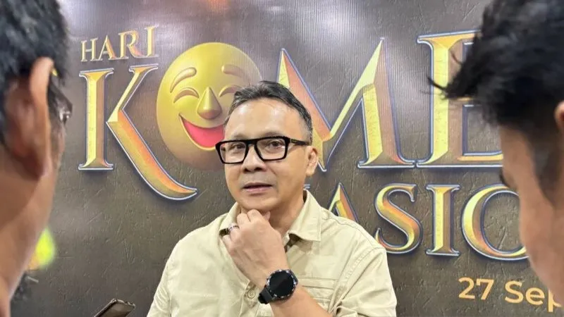 Pemeran dan penyanyi Adi Bing Slamet saat ditemui usai perayaan Hari Komedi Nasional 