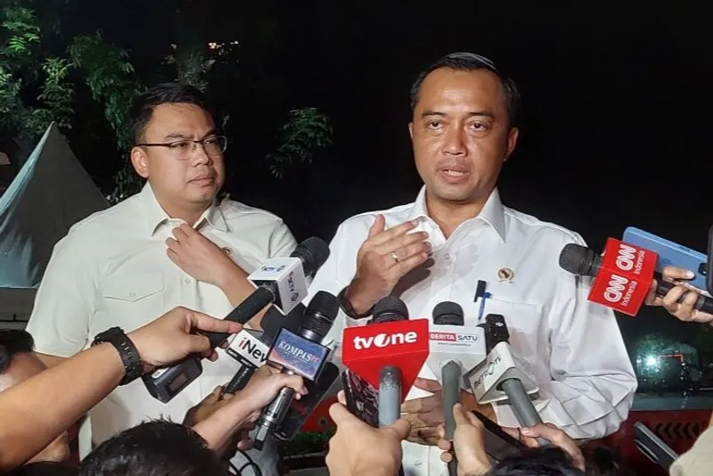 Menteri Sekretaris Negara Prasetyo Hadi