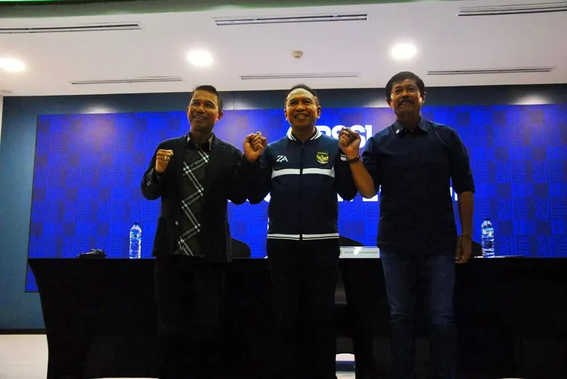 Wakil Ketua Umum PSSI, Zainuddin Amali, bersama Indra Sjafri
