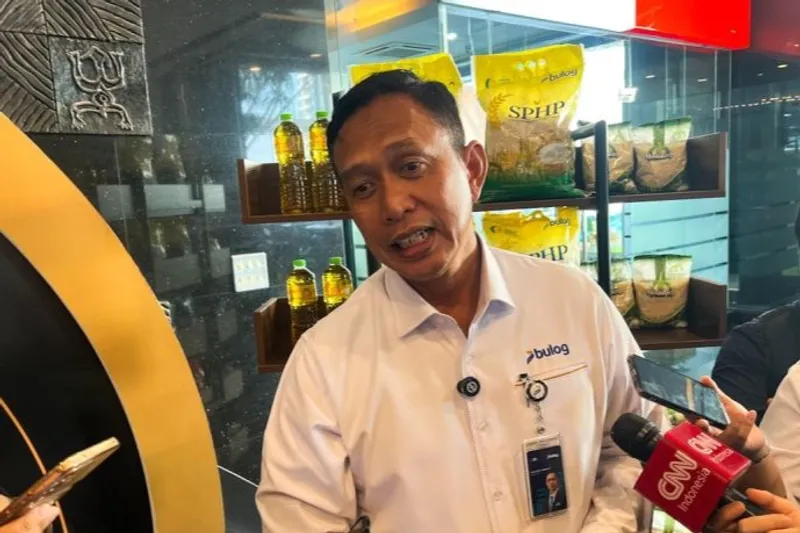 Direktur Utama Perum Bulog Ahmad Rizal Ramdhani 