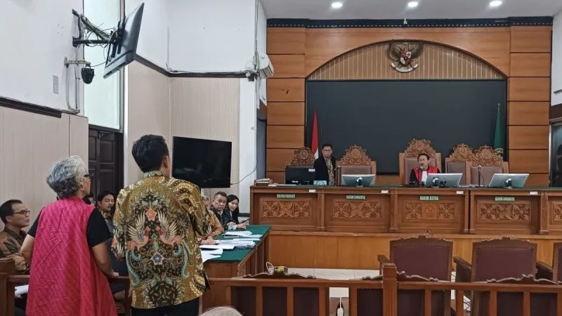 amicus curiae pada sidang praperadilan Nadiem Makarim