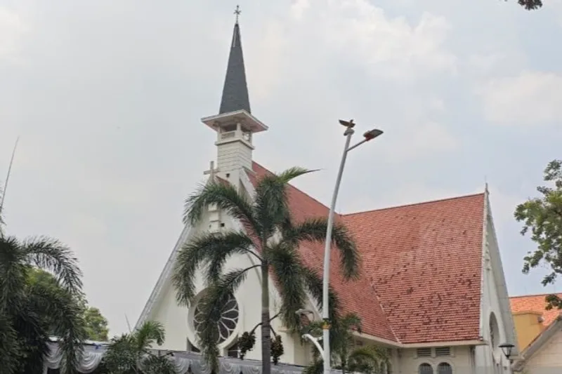 Gereja Santa Theresia di kawasan menteng