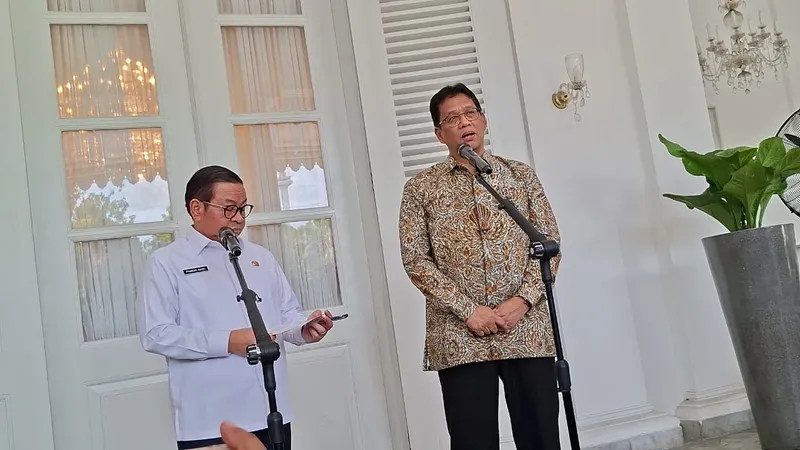 Menteri Keuangan Purbaya bersama Gubernur DKI Jakarta Pramono Anung 