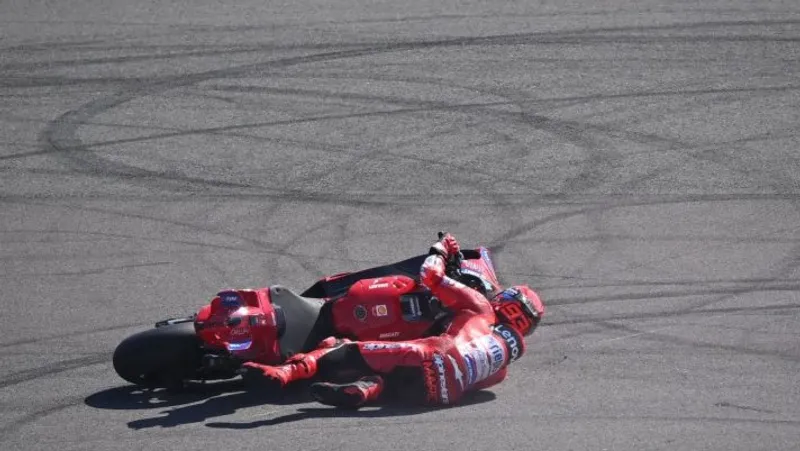 Pembalap Ducati Lenovo Team Marc Marquez terjatuh