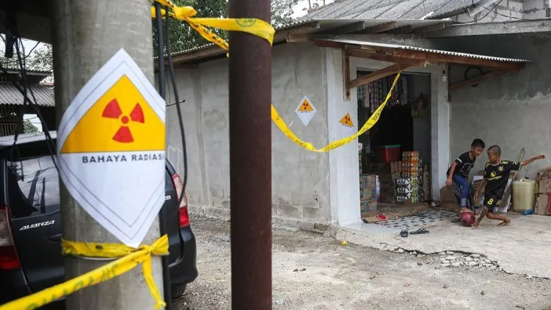 di sekitar lokasi ditemukannya cemaran Cesium-137 (Cs-137) di Kawasan Industri Modern Cikande