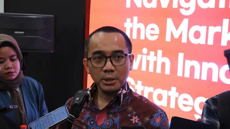Head of Research & Chief Economist Rully Arya Wisnubroto
