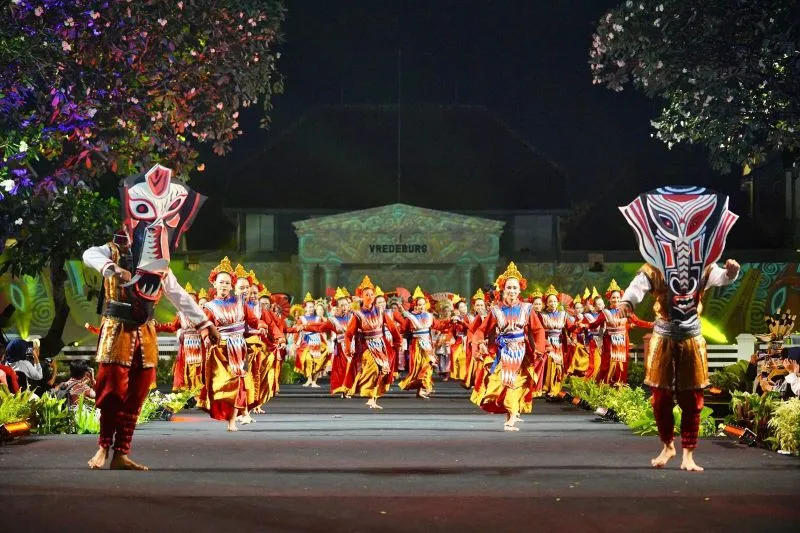 Karnaval Bhinneka Tunggal Ika sebagai bagian dari perayaan Hari Kebudayaan 