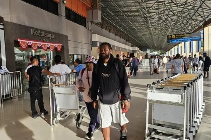 Suasana penumpang yang berada di Bandara Sentani,Kabupaten Jayapura